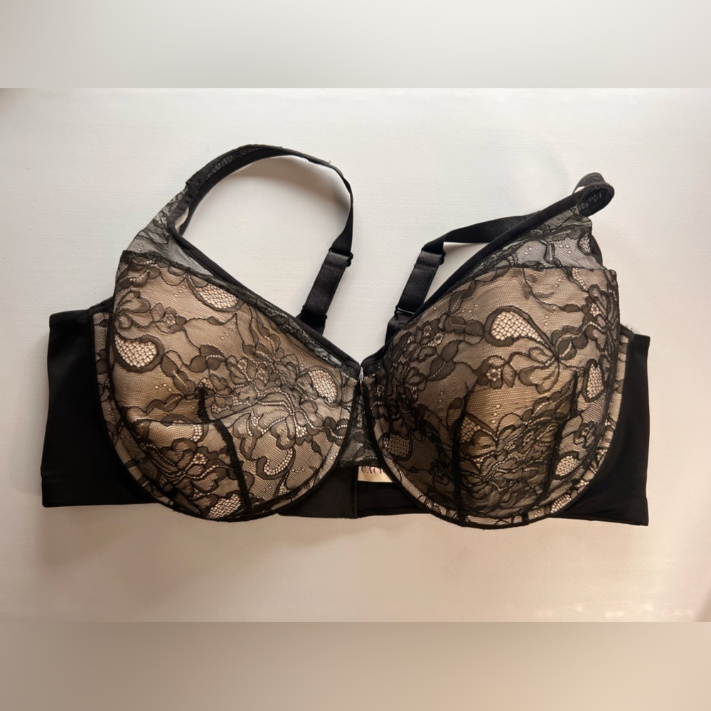 Cacique 46DD black bra lined nude/pearl cups with silky flower design EUC